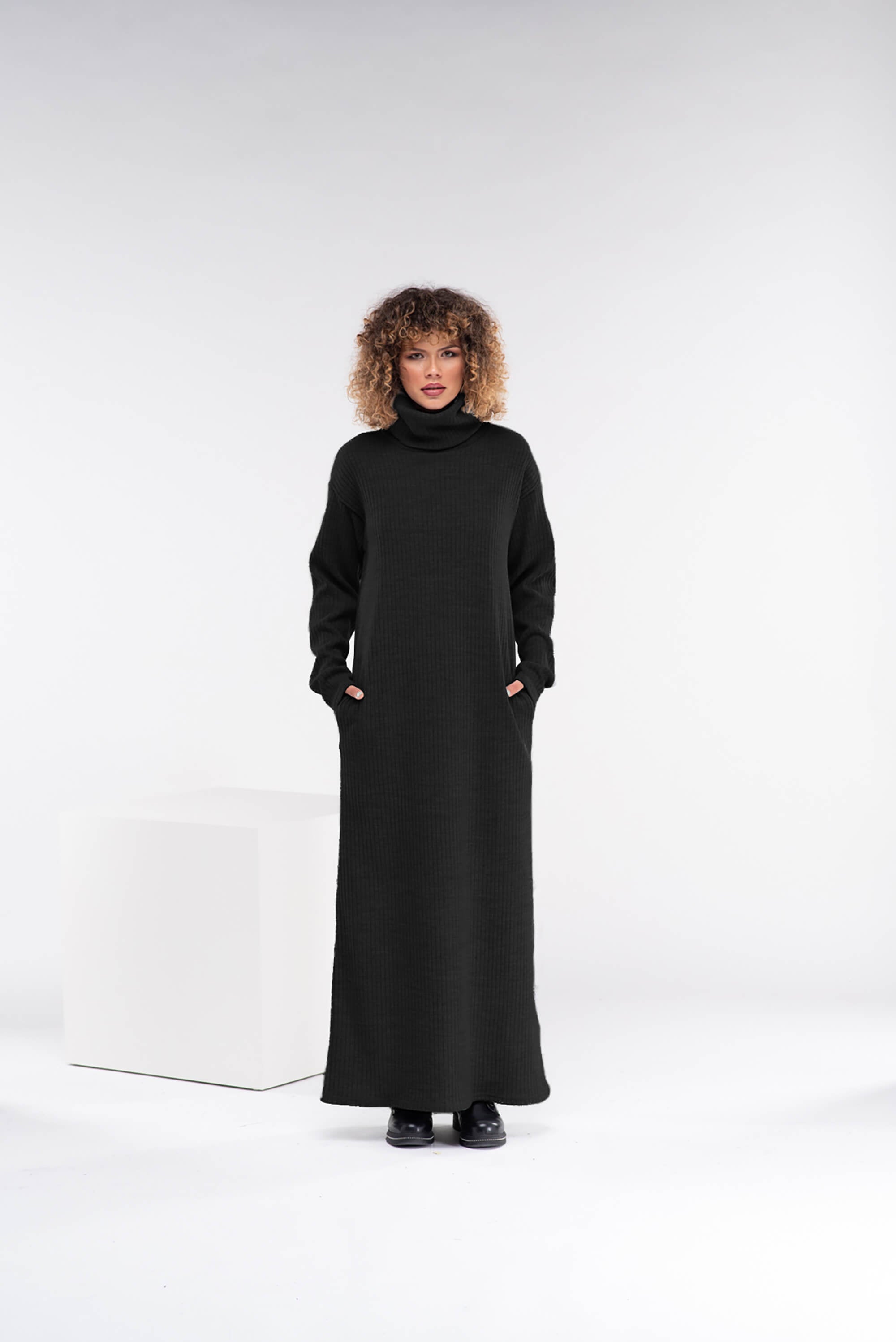 Black Long Wool Knitted Dress