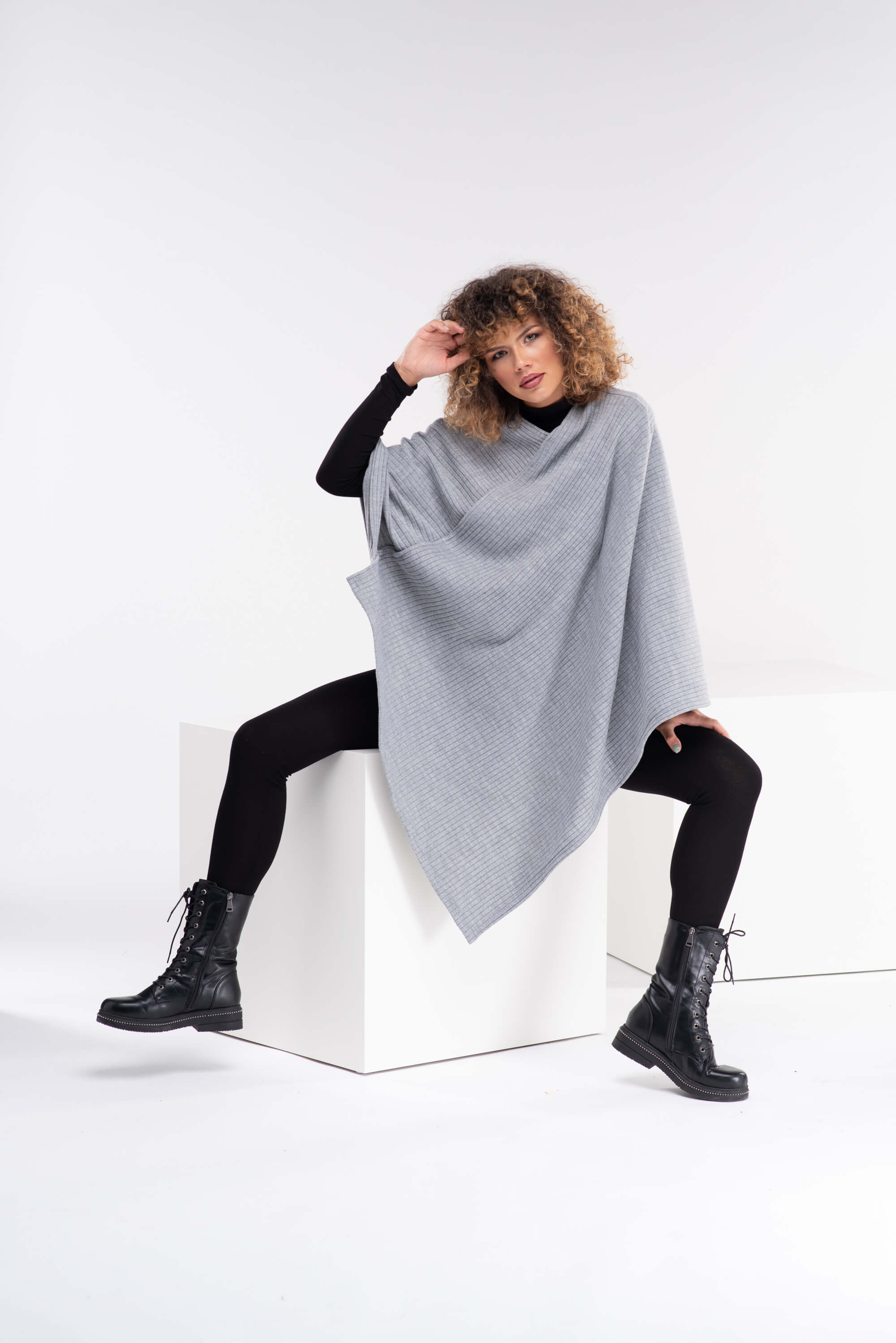 Light Grey Knit Plus Size Poncho